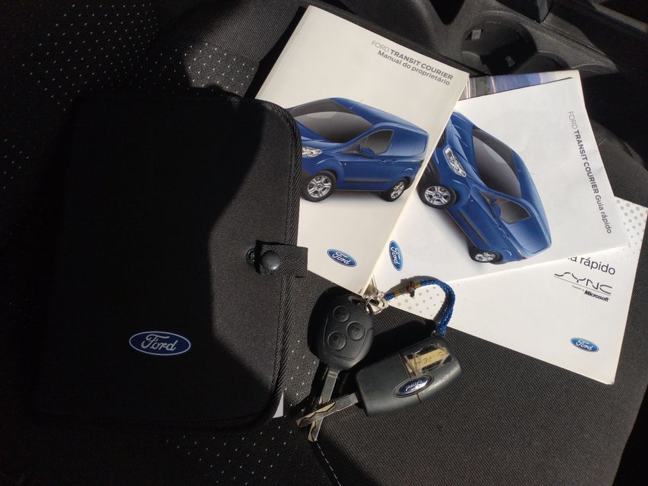 Ford Transit courier tdci 2014