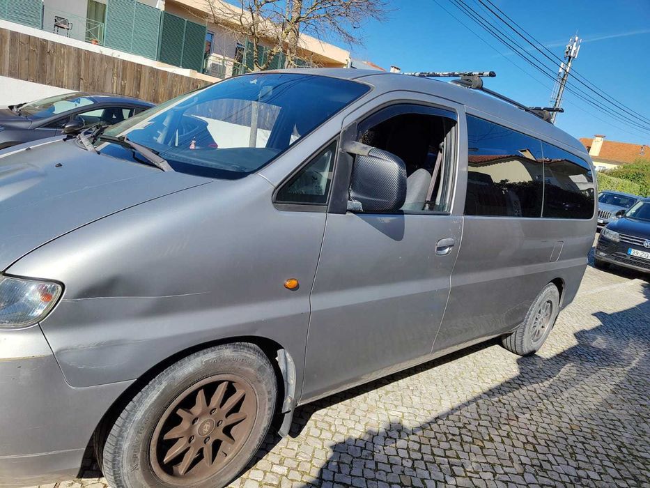 selling hyundai H1 car