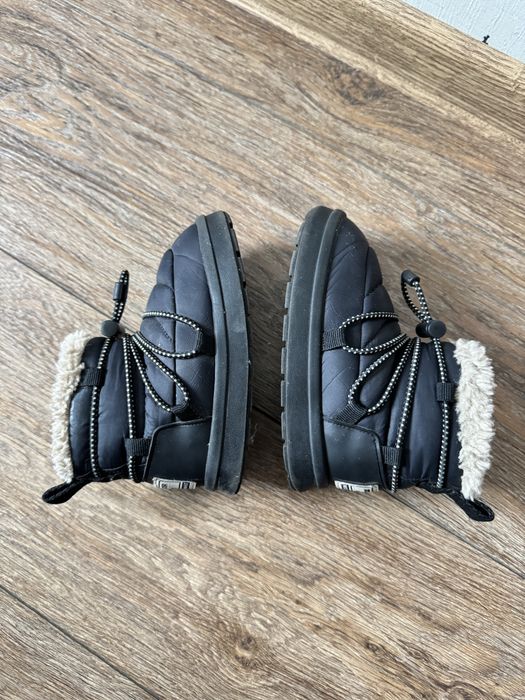 Дутики чобітки дитяче взуття zara 23