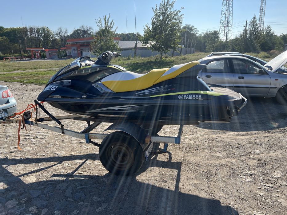 Yamaha FX1800 180кс 2011 год без вложений