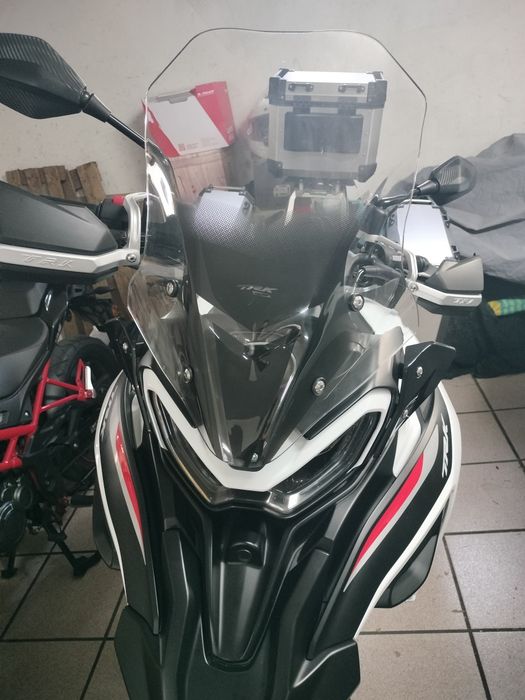 Vidro Benelli Trk 702