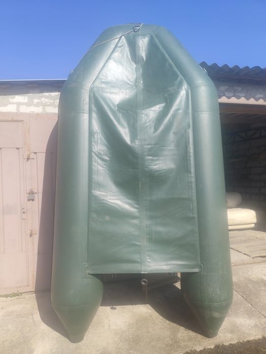 Продам лодку с мотором