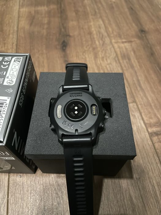 Смарт-годинник Garmin Forerunner 955 Solar