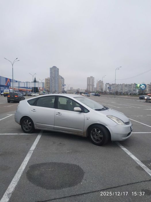 Тойота Приус Автомат