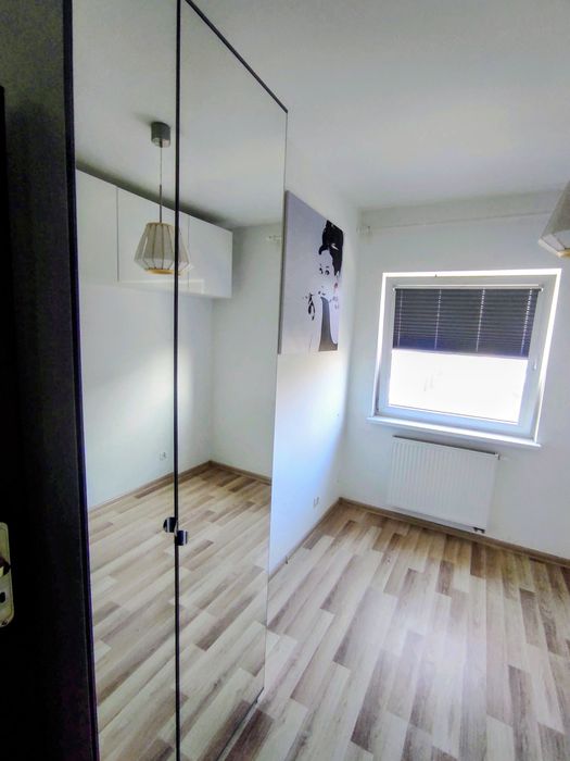 Szafa PAX IKEA biała lustrzane fronty 75x35x236 cm