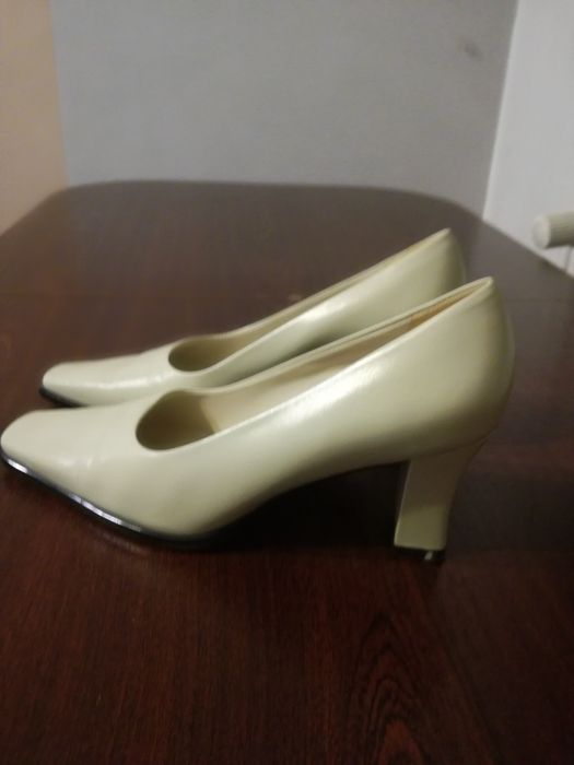 Buty damskie skórzane