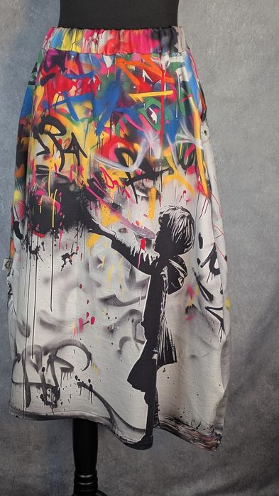 Auri Lili nowa spódnica Parampara wzór a la Banksy L 40