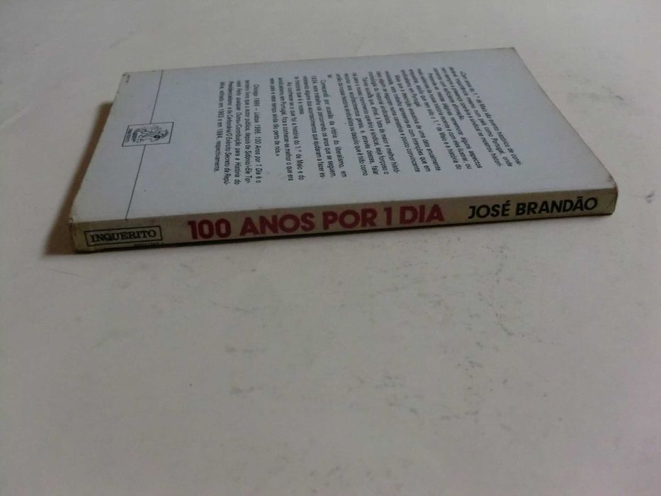 Chicago 1886, Lisboa 1986, 100 Anos Por 1 Dia
de José Brandão