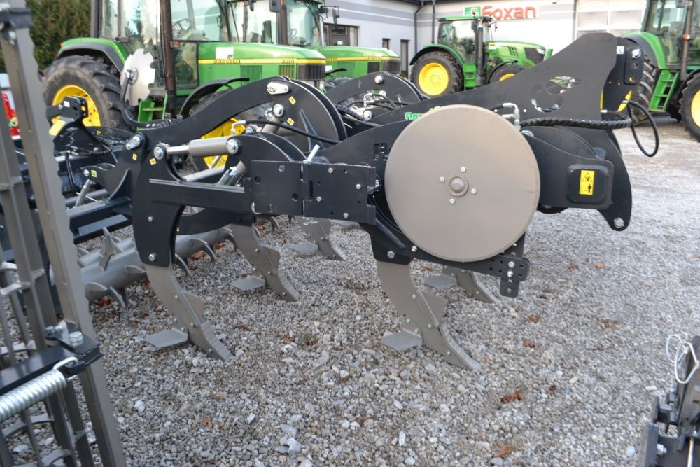 Głębosz GSH XL Agro-Tom Pług Dłutowy 3m 2024r