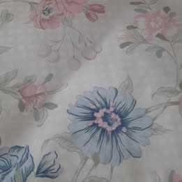 Colcha cama individual com folhos *