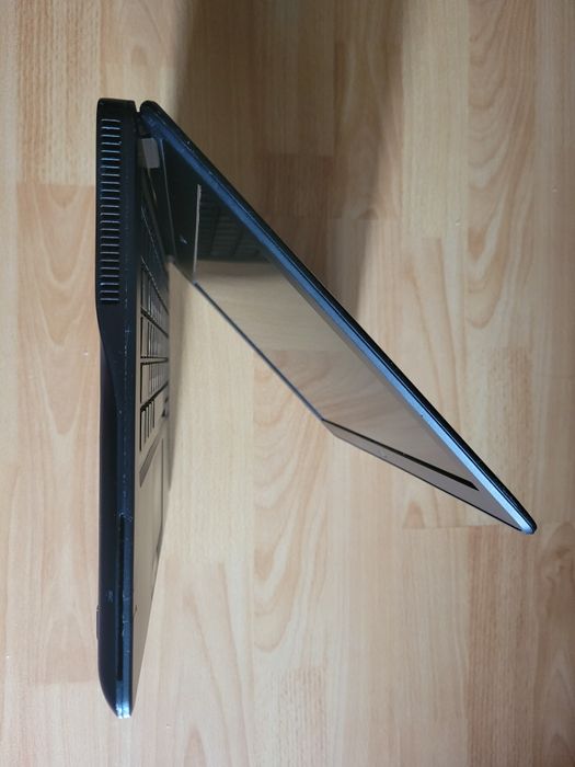 Ноутбук Dell latitude 7250