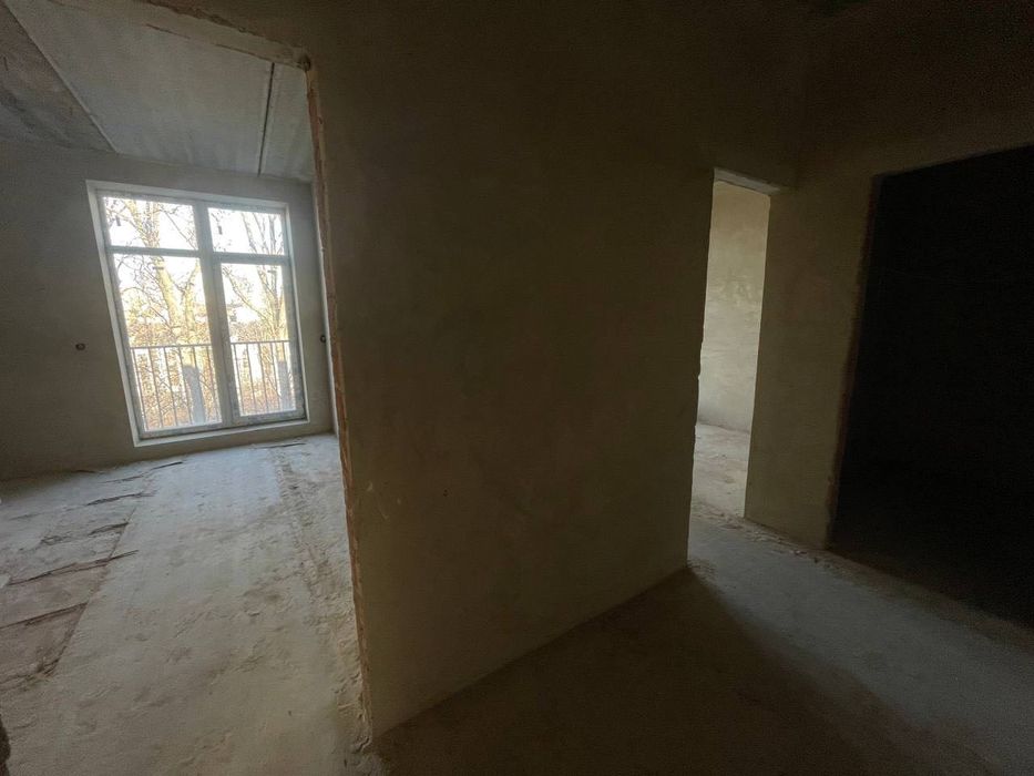 Продам квартиру [45 м2 ] з просторою кухнею на 3 поверсі