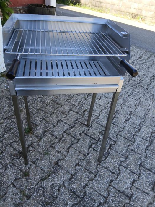 Grelhador inox 60x40 revestido com chapa pernas desmonta 100% inox