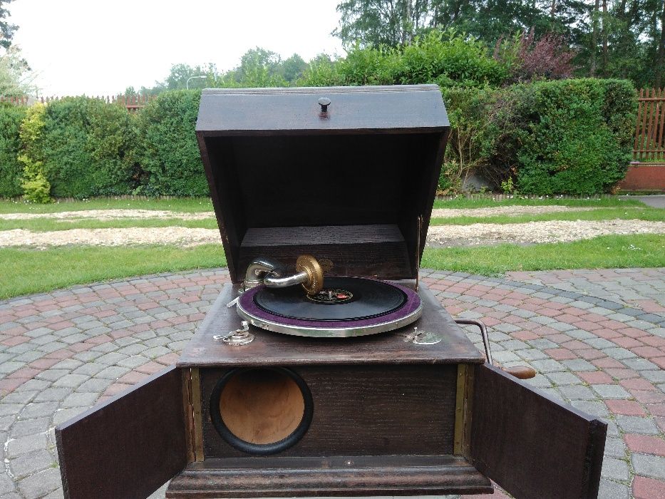 100 letni gramofon,patefon_sprawny