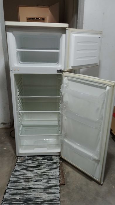 Venda frigorífico em bom estado e a funcionar