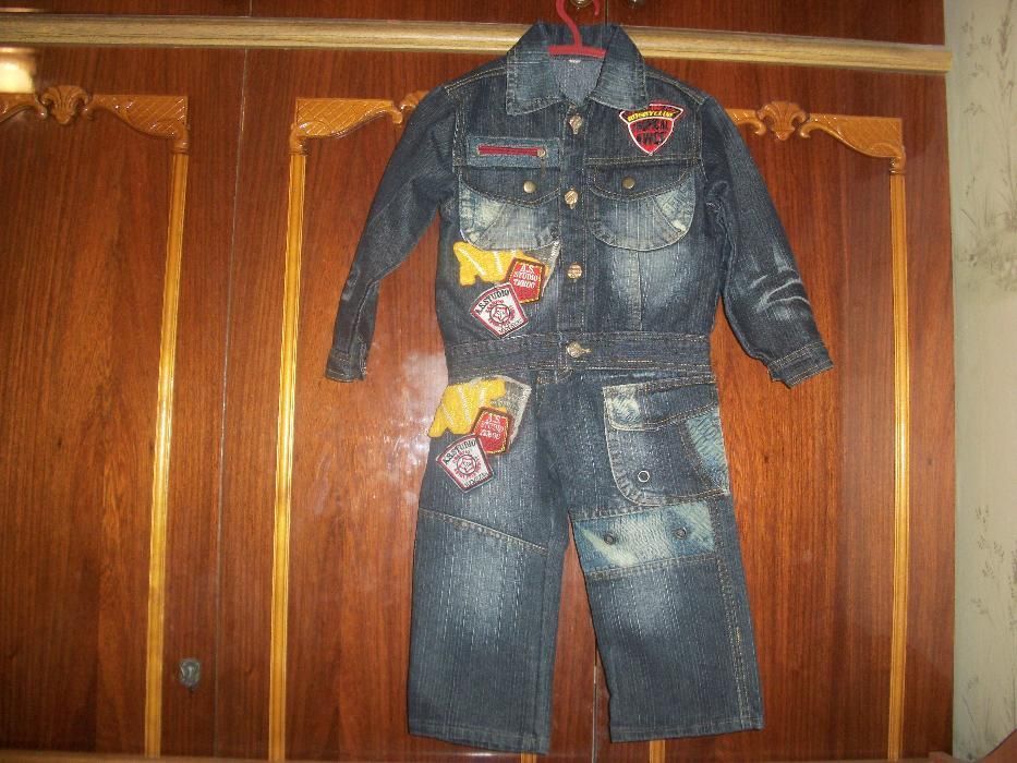 продам джинсовый костюм
