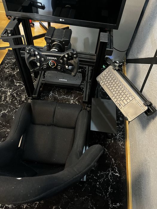 Zestaw simracing simrig Moza r12