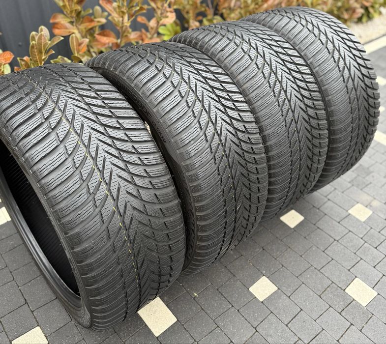 Шини зима 285/40/21 Nokian 99% Як нові 285/40R21 Snowpruf 2 SUV DOT23