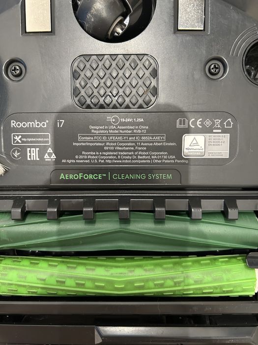 Robot sprzatajacy Roomba i7  aero force  odkurzacz