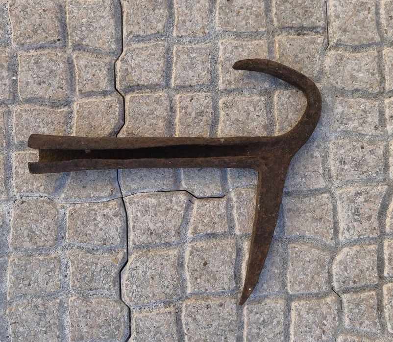 Antigas Alfaias em Ferro