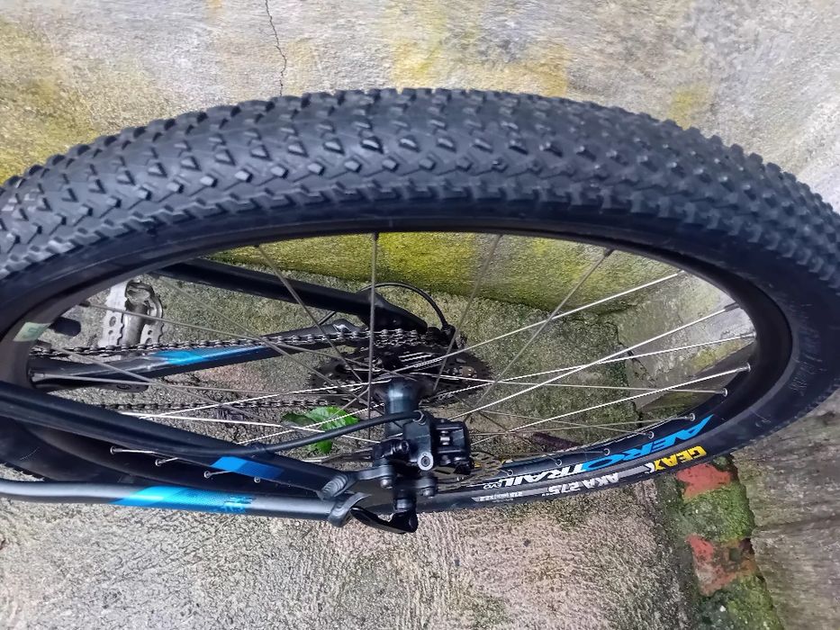 Bicicleta .XL. 27,5 manoplato