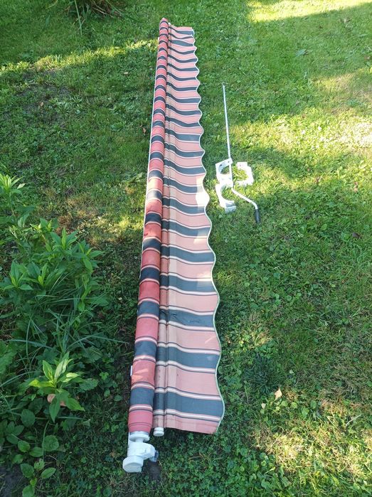 Markiza tarasowa balkonowa daszek okap.