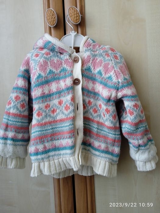 Gruby sweter dziewczęcy Tissaia r18m