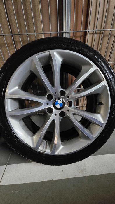 Kola BMW 245/40/19 Lato
