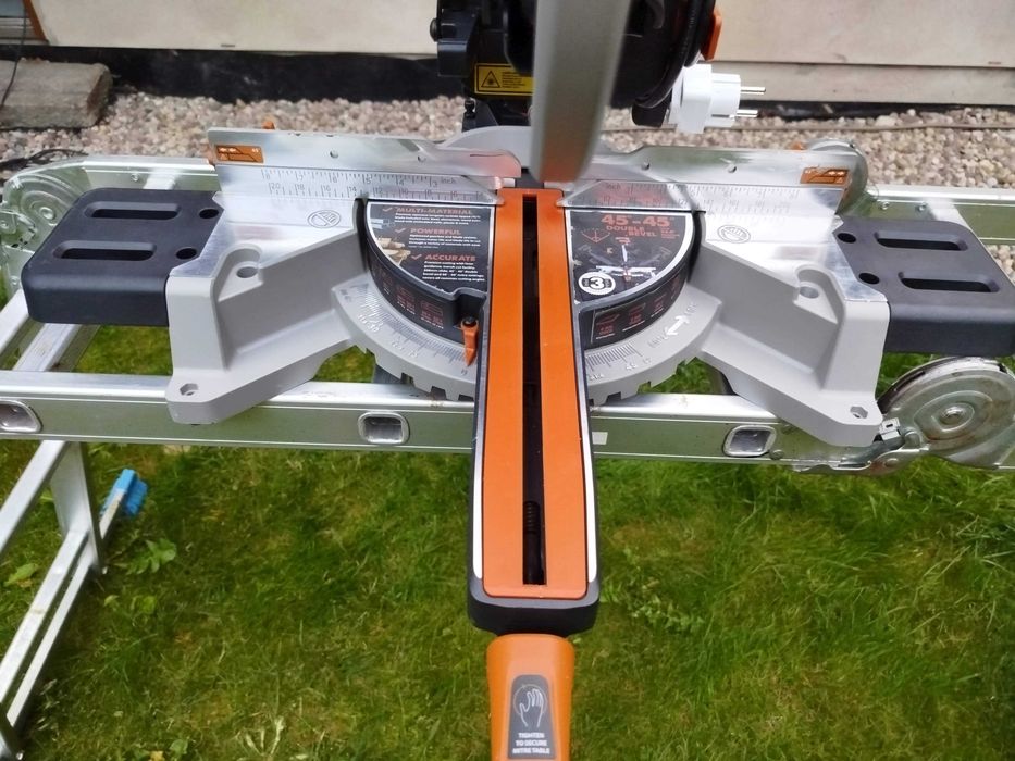 Piła ukośnica z posuwem EVOLUTION R255SMS-DB 255mm stan BDB wielomateriałowa tarcza TCT
