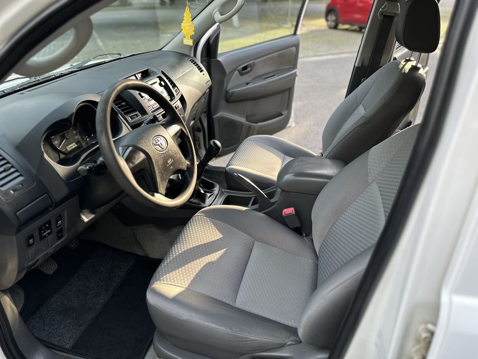 Toyota Hilux 2.5 D-4D 144cv 4X4