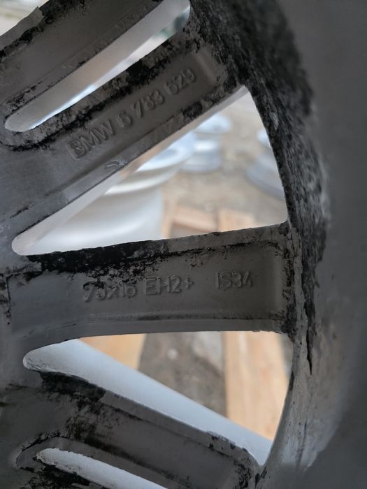 Alufelgi BMW E90 E91 E92 E46 f30 7jx16" is34 Styling 283