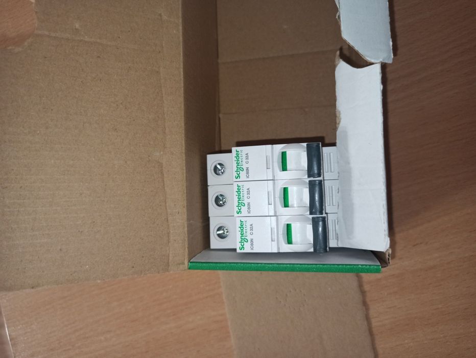 Автоматы элект, диф. автоматы, УЗО серии Acti9 iC60H Schneider Elect