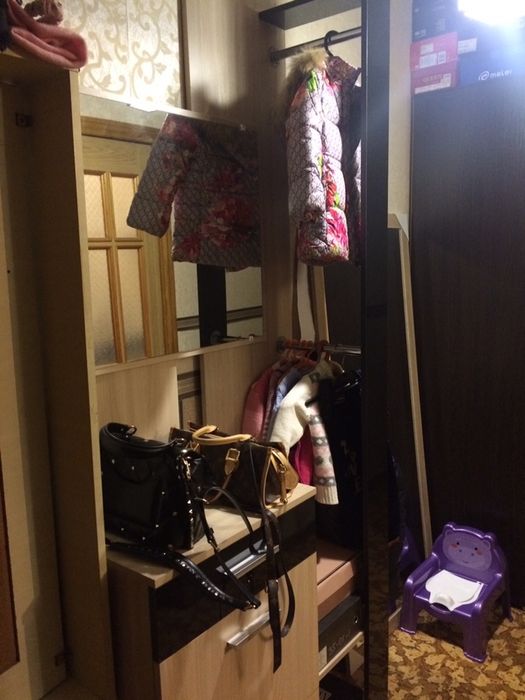 Мебель Прихожая вешалка,зеркалою тумба