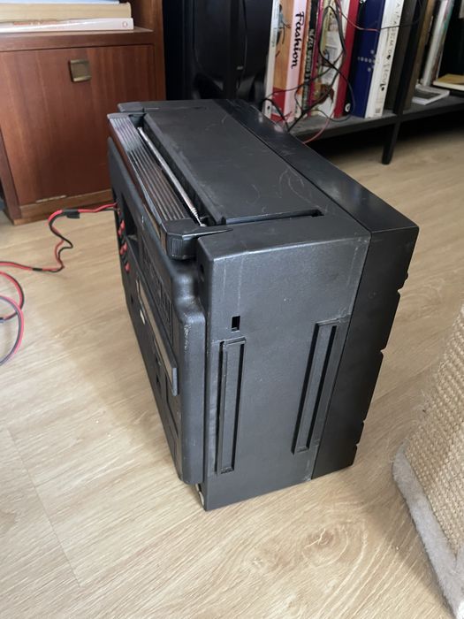 Aparelhagem pequena intron radio e cassete