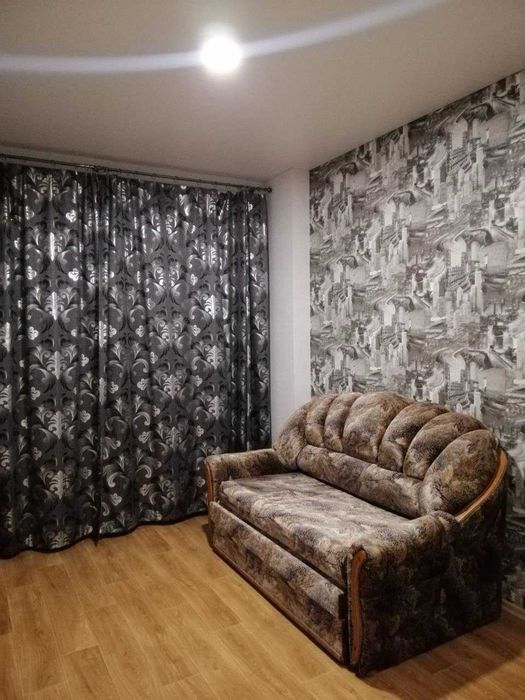Продам гостинку повний фарш - вулиця Велика Панасівська...