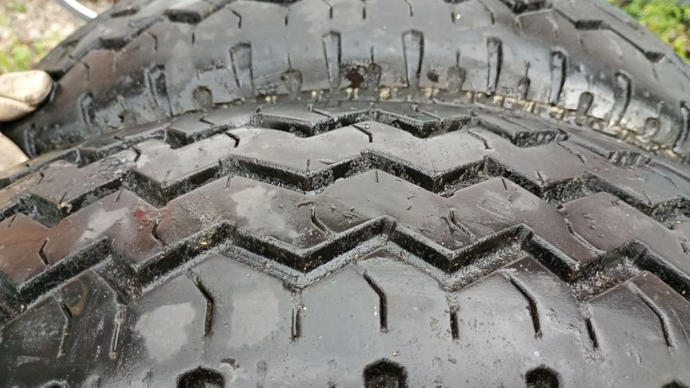 Sprzedam 2 opony letnie 205/75R16C Kormoran
