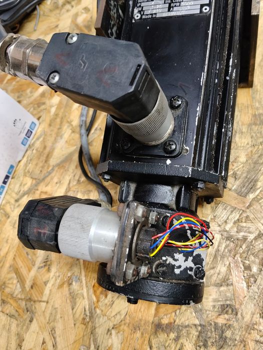 Serwo silnik BALDOR BSM 3R-2-50-B14 1,26kW
