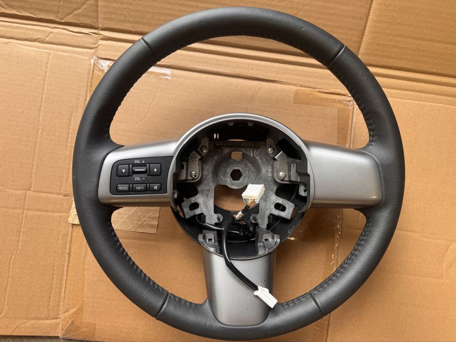 Mazda2 07-14 kierownica idealna