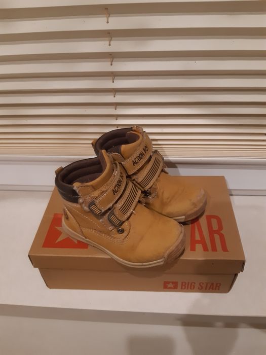 Buty jesienne roz. 26 (stan dobry)