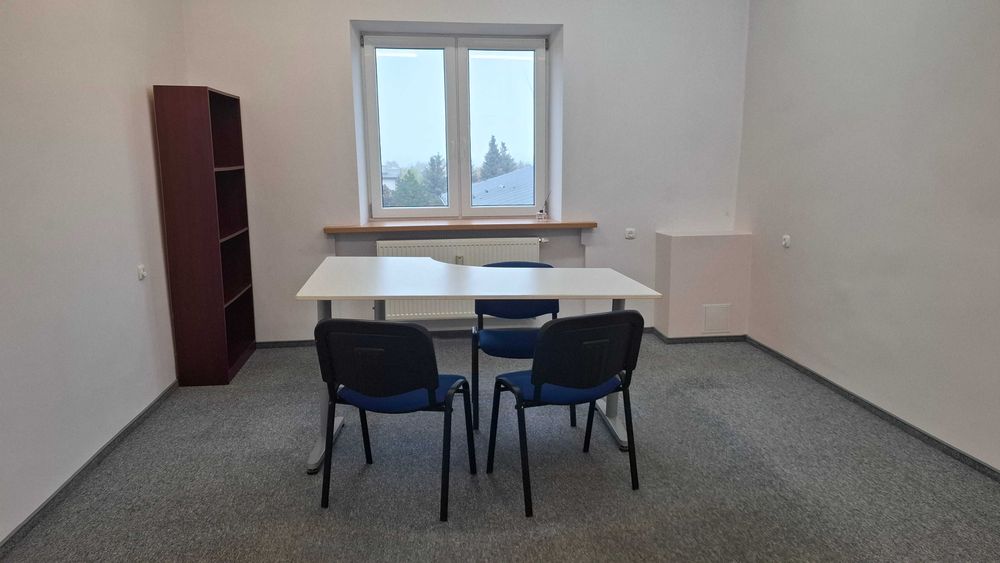 Biuro 24 m2 II p. niedaleko centrum (os. Młodych)