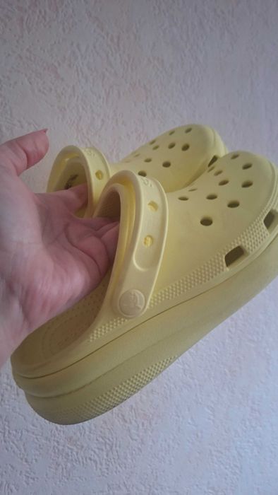 Дітячі крокси лімонні Crocs