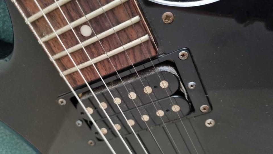 ibanez Gio GAX30