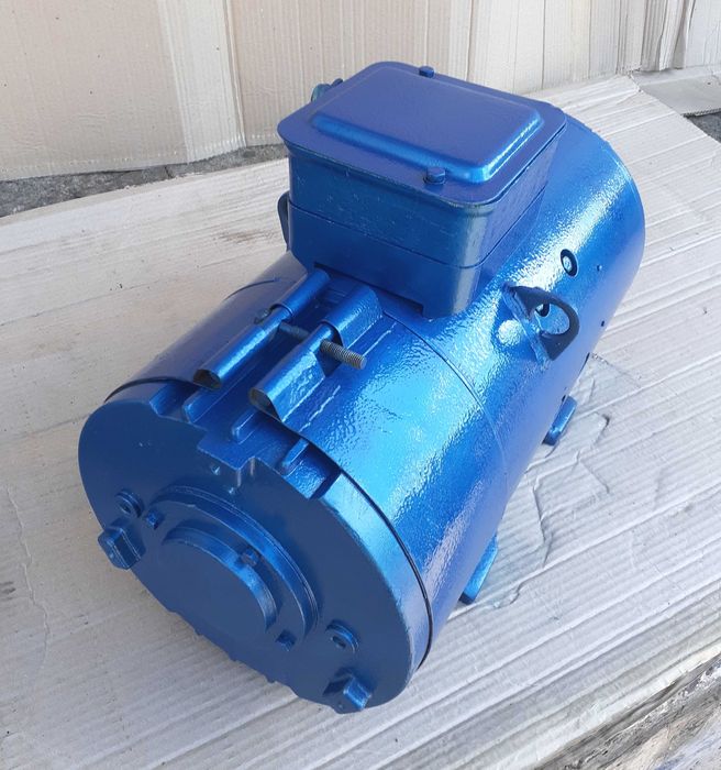 Двигун постійного струму 2ПН-132 220 в. 21,8 А. 4 кВт. 1500/4000 ОБ/хв