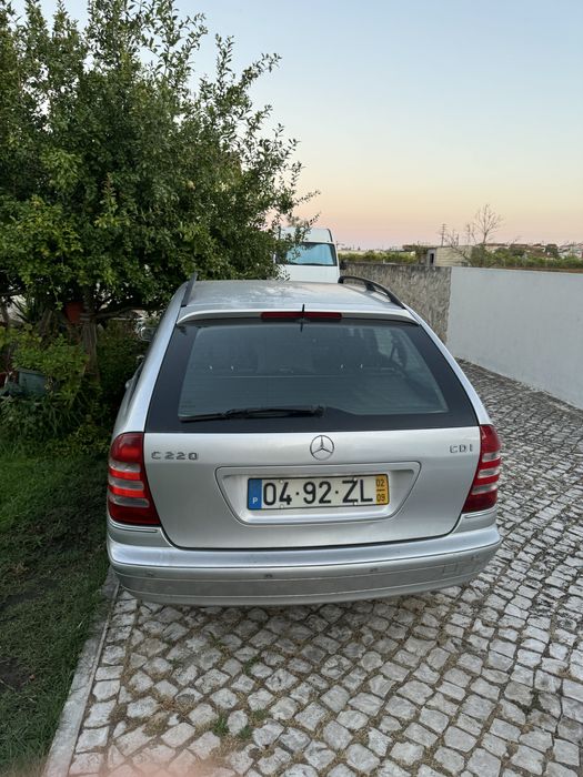 2 viaturas vendidas em conjunto MERCEDES BENZ C220 cdi e VW PASSAT B6
