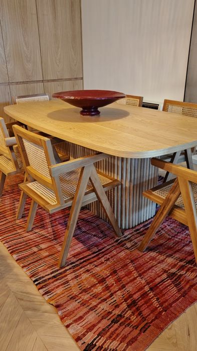 Vendo mesa em carvalho