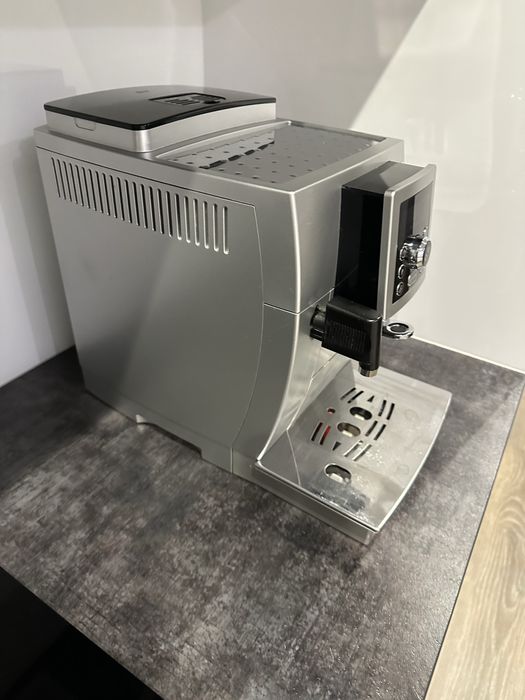 Ekspres do kawy De Longhi Cappucino ECAM 23.460