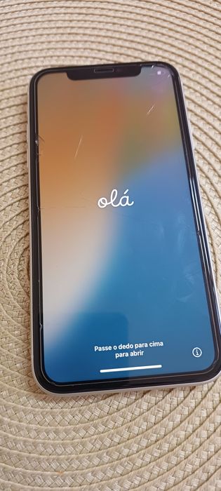 Iphone 11 branco 64gb