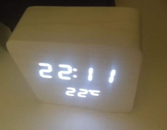 Часы сетевые 872-6 белые USB