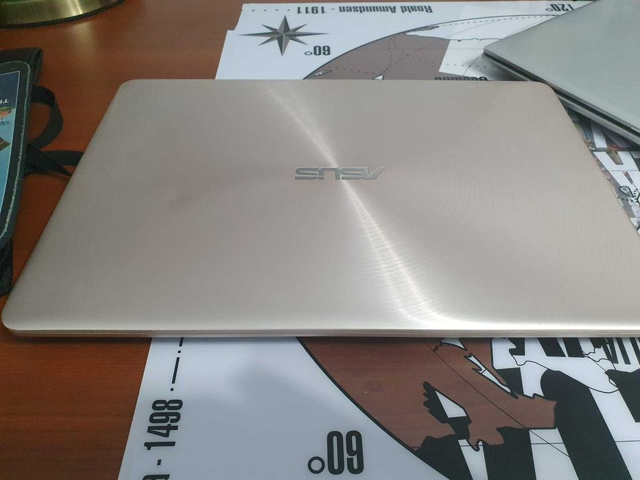 Laptop ASUS UX410U SSD