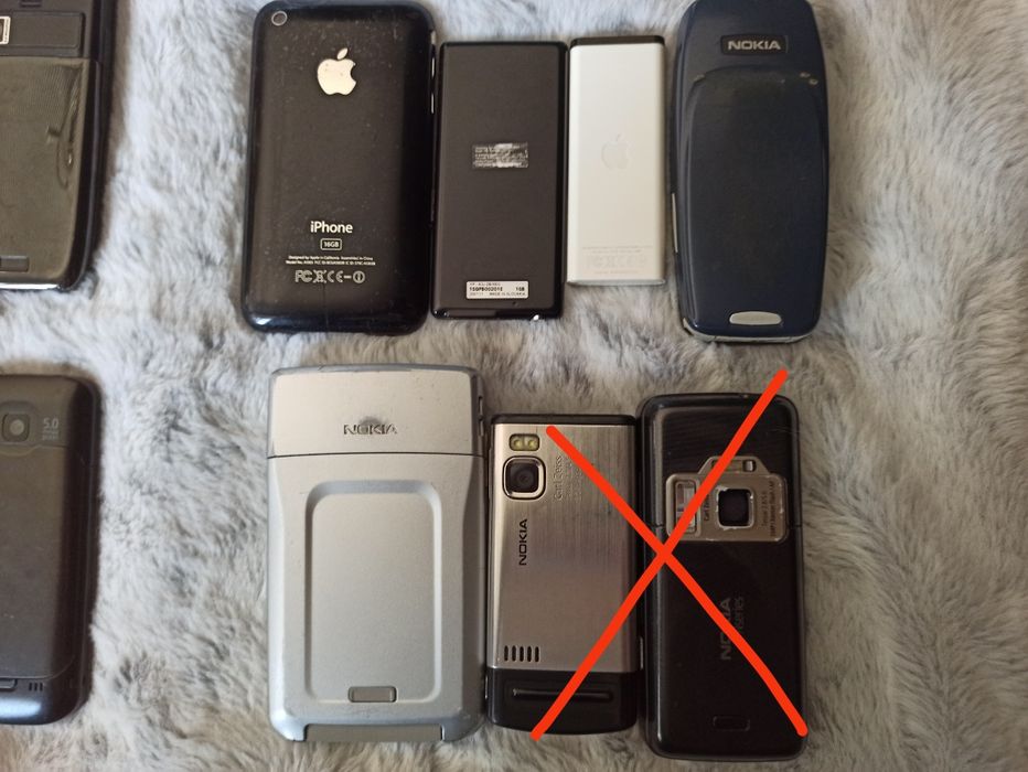 Zestaw telefonów retro Nokia E51, E61, iPhone 3GS kolekcjonerskie